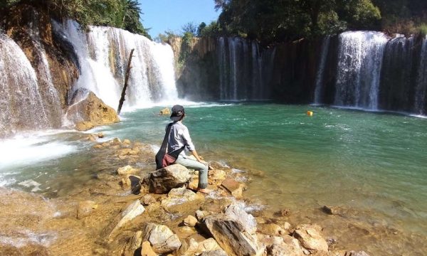 น้ำตกโจงถ่อ ที่เที่ยวของประเทศพม่า สามารถข้ามไปเที่ยวได้อย่างสบายๆ